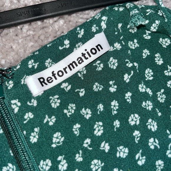 REFORMATION SARAH CHIVE GREEN FLORAL PRINT MINI DRESS 2 - Picture 5 of 6